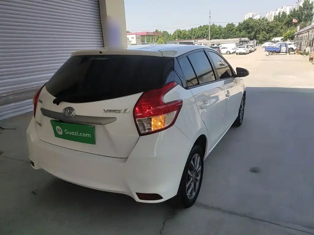 Toyota Yaris L 2016