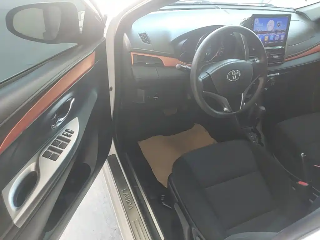 Toyota Yaris L 2016 — фото 16