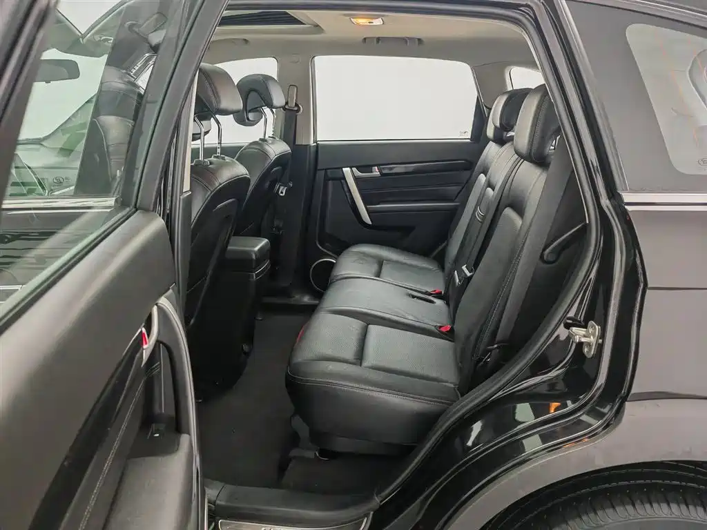 Chevrolet Captiva 2017 — фото 15