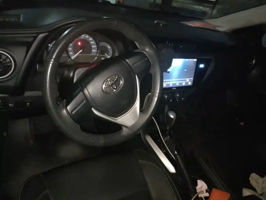 Toyota Corolla 2019 — фото 12