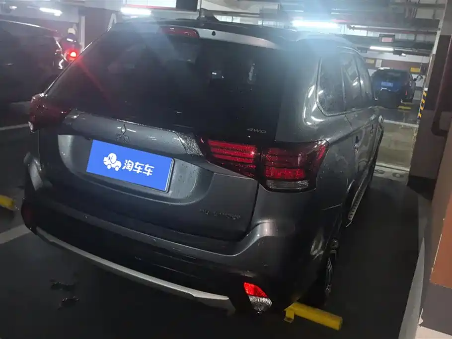 Mitsubishi Outlander 2018