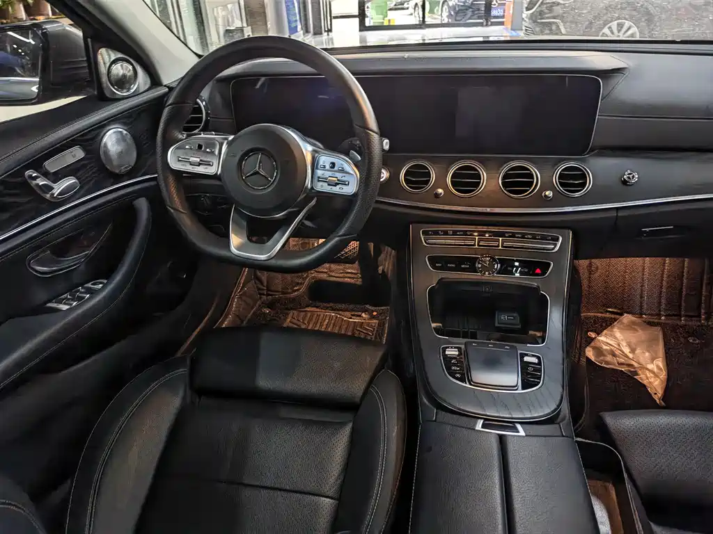 Mercedes-Benz E-Class 2019 — фото 4
