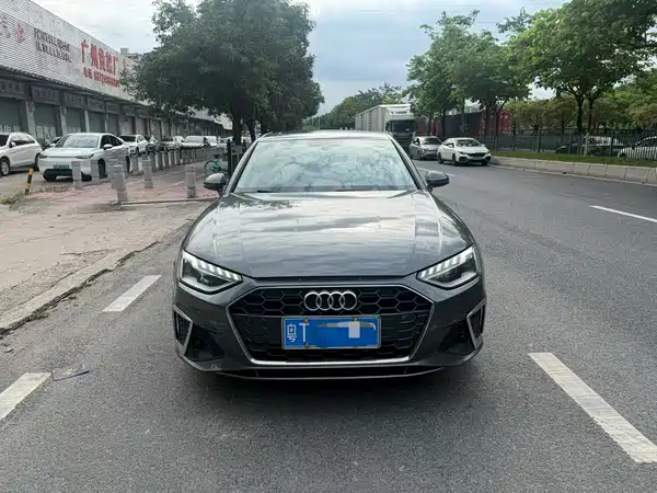 Audi A4L 2020