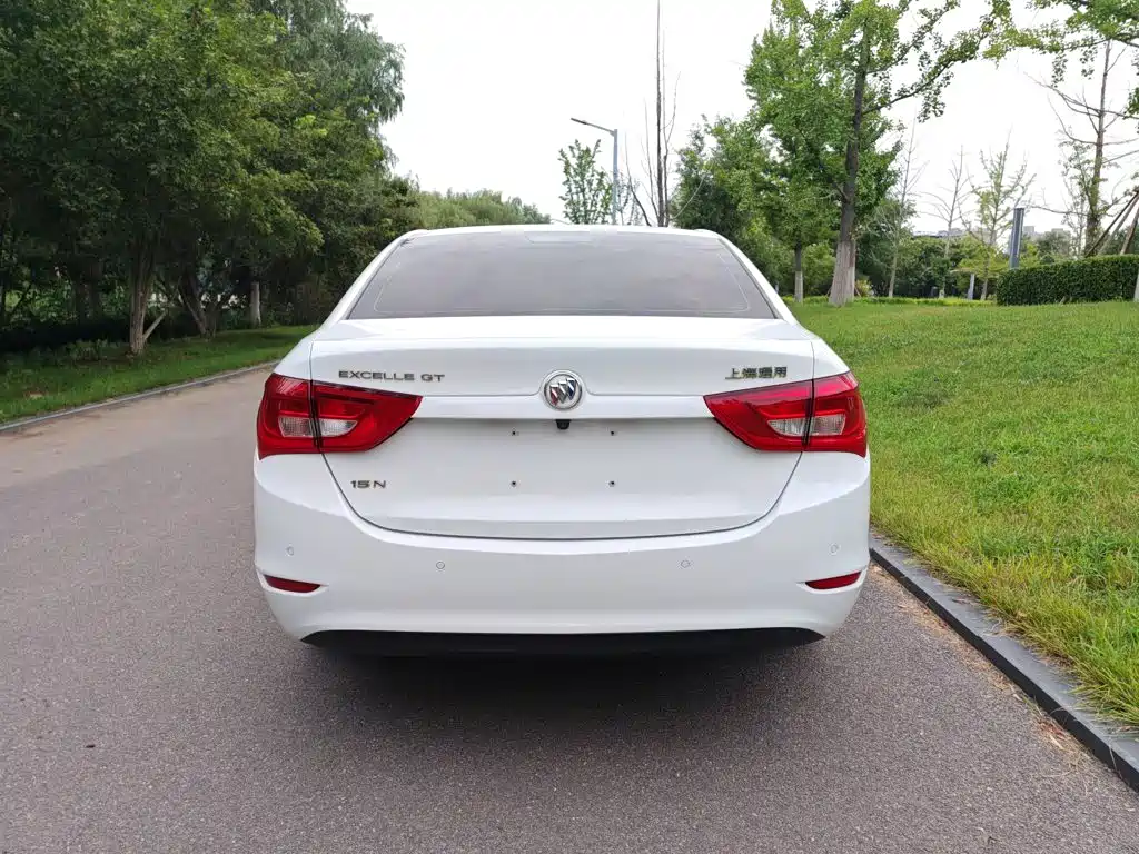Buick Excelle 2015 — фото 11