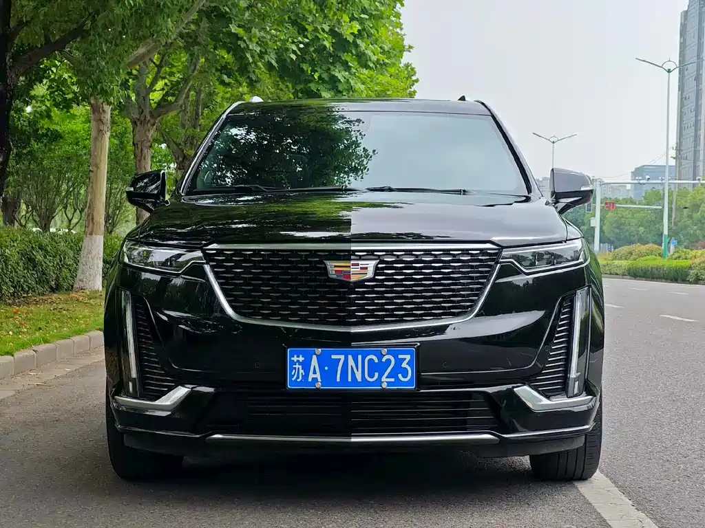 Cadillac XT6 2022 — фото 2