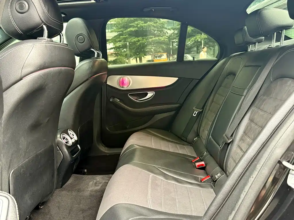 Mercedes-Benz C-Class 2019 — фото 12