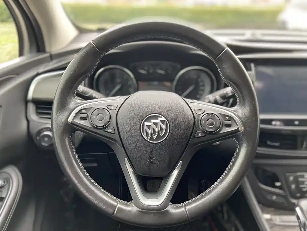 Buick Envision Plus 2020 — фото 11