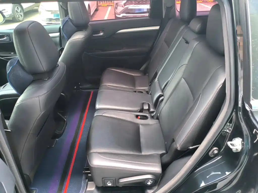 Toyota Highlander 2019 — фото 13