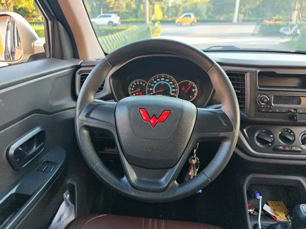 Wuling Hongguang V 2022