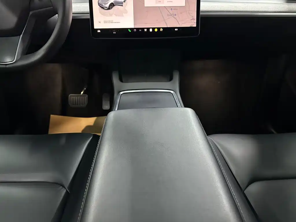 Tesla Model Y 2023 — фото 16