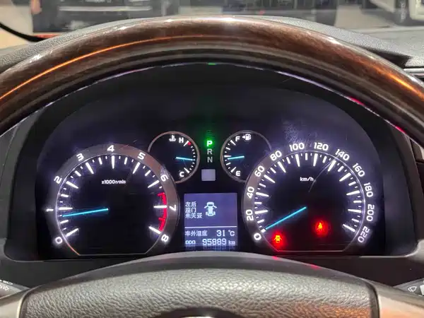 Toyota Alphard 2012