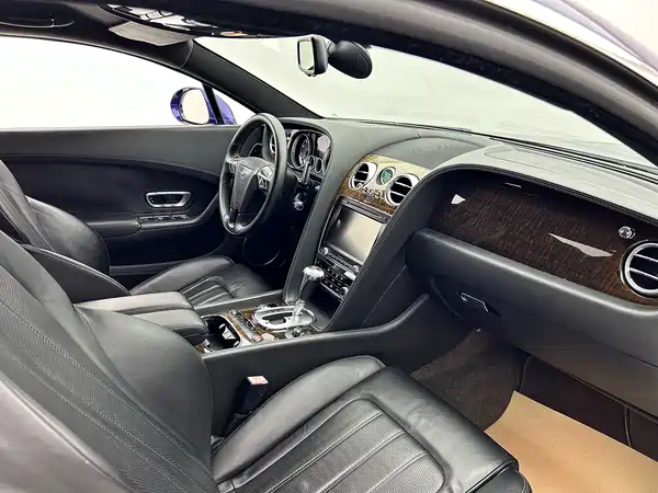 Bentley Continental 2015