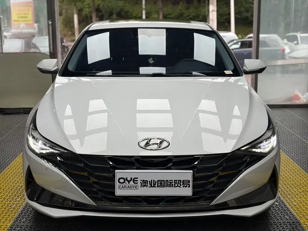 Hyundai Elantra 2022 — фото 2