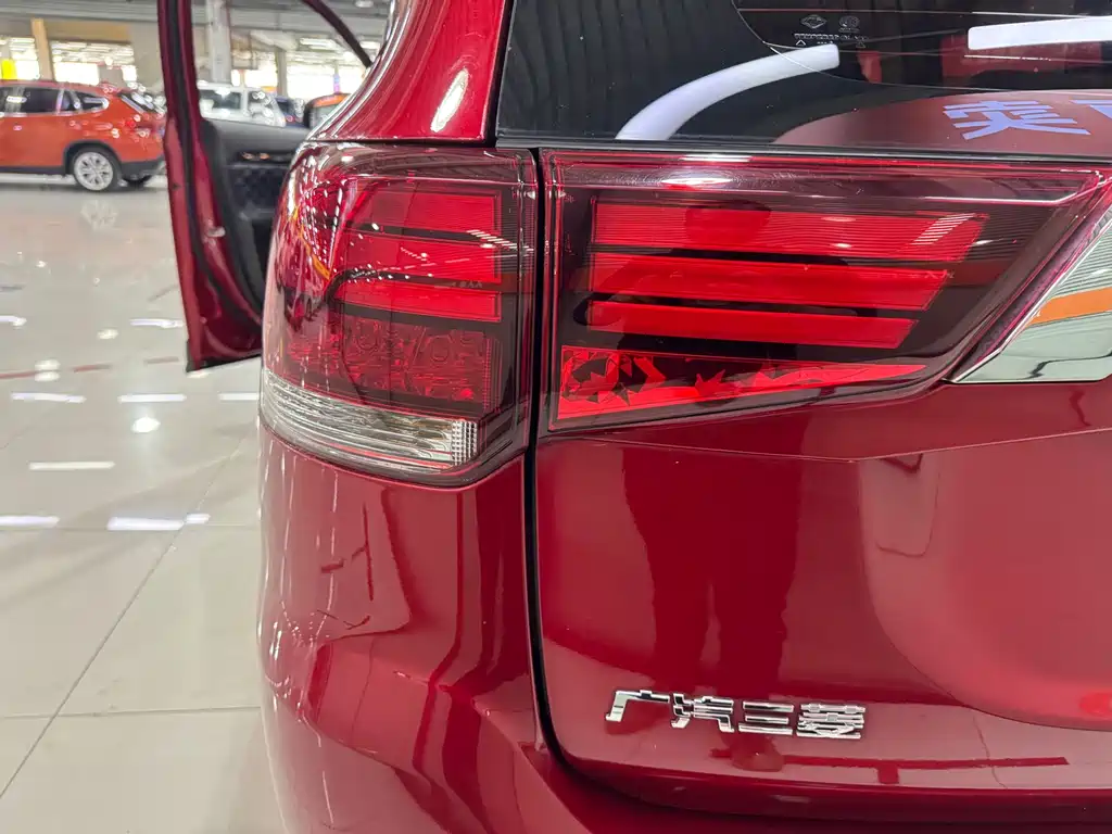 Mitsubishi Outlander 2020 — фото 20