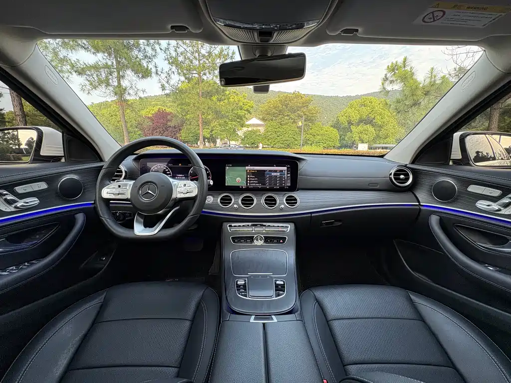 Mercedes-Benz E-Class 2020 — фото 11