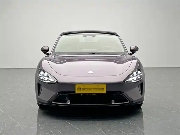 Xiaomi SU7 2024