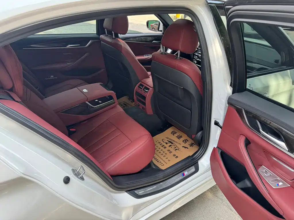BMW 5 Series 2019