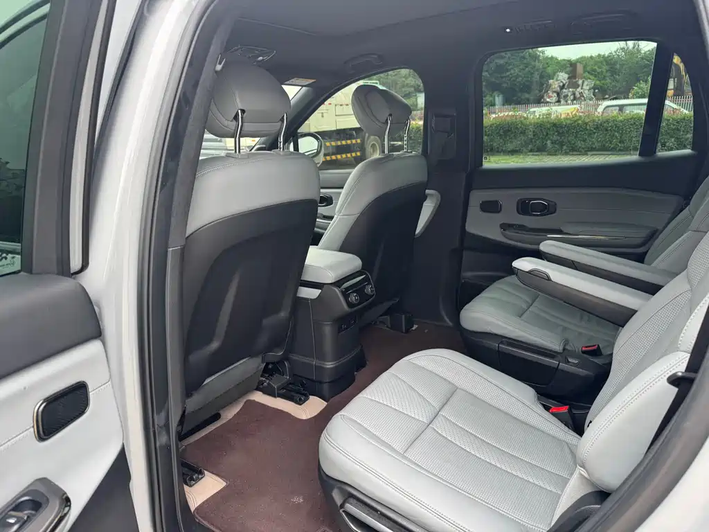 NIO ES8 2021 — фото 11