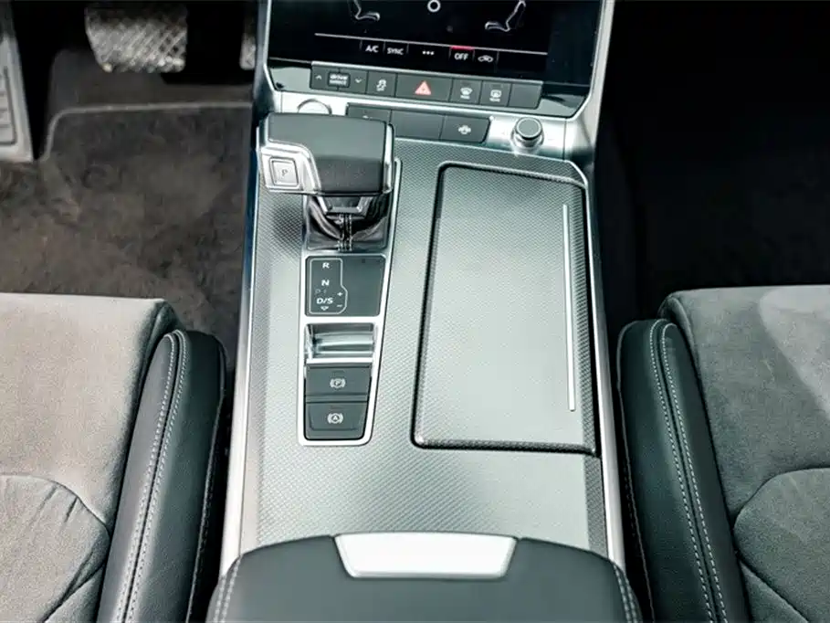 Audi A6L 2019 — фото 11