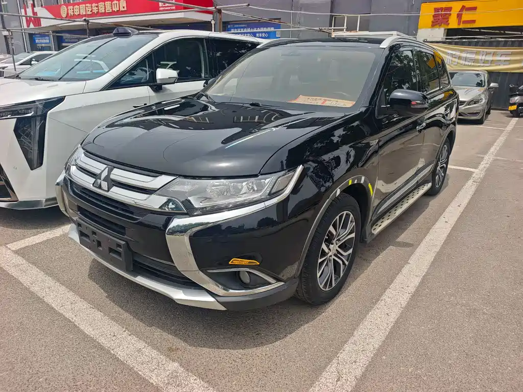 Mitsubishi Outlander 2018