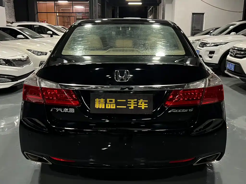 Honda Accord 2015 — фото 5