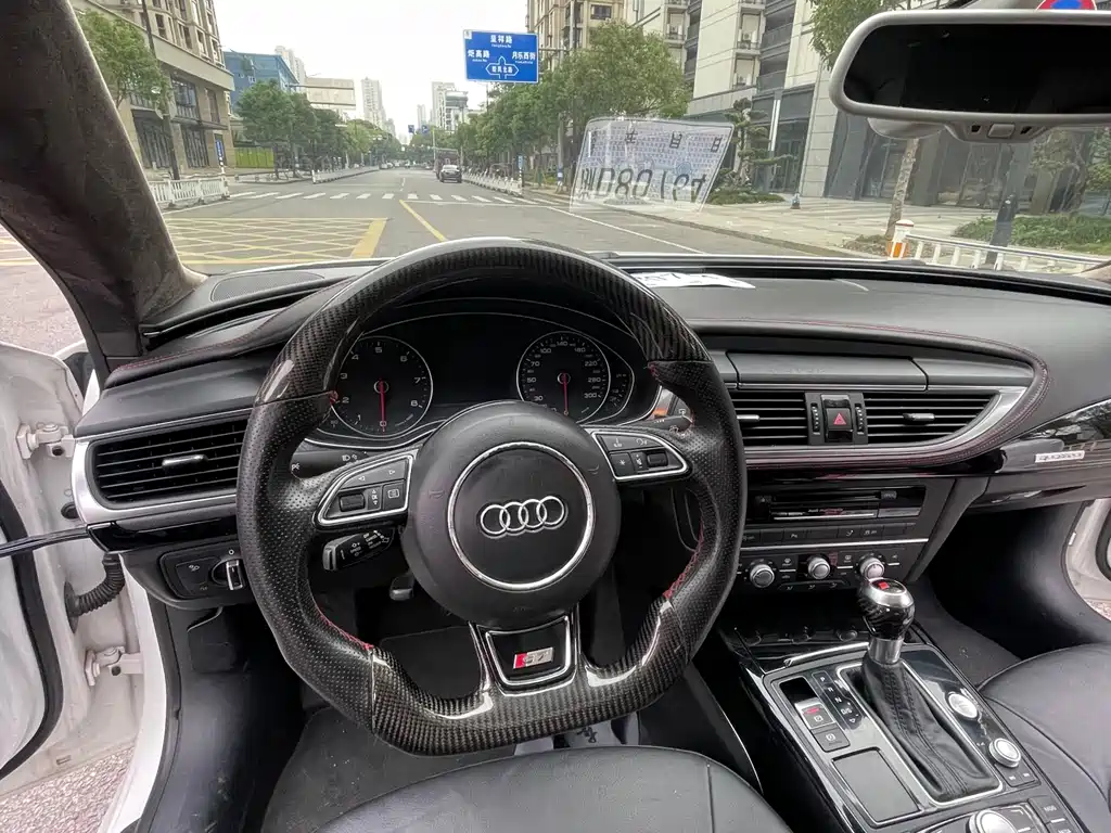 Audi A7 2014 — фото 11