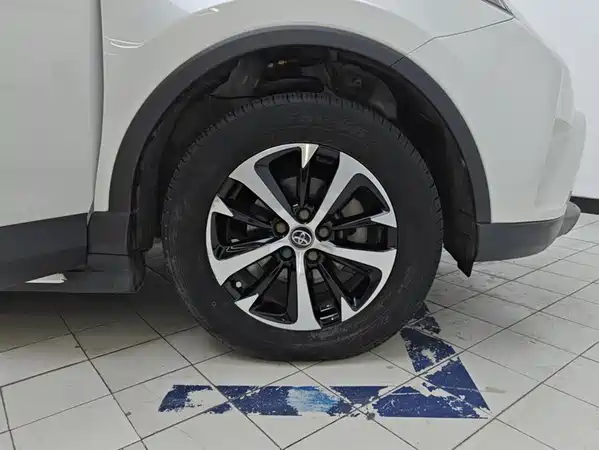 Toyota RAV4 2018