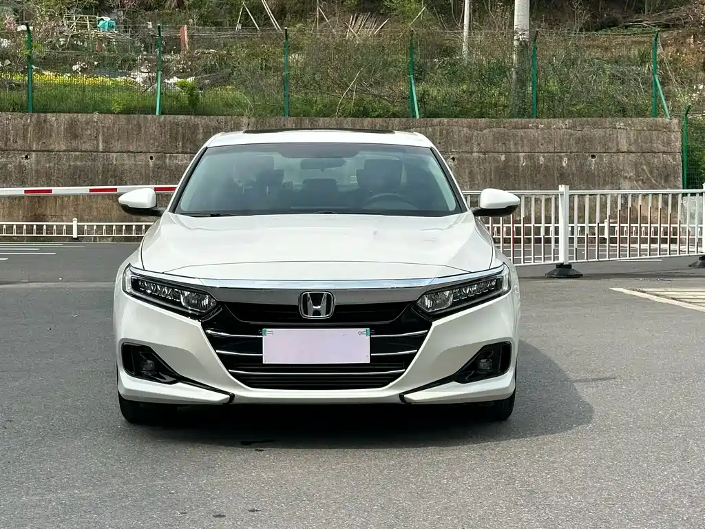 Honda Accord 2022 — фото 2