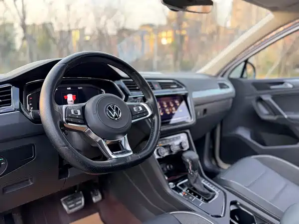 Volkswagen Tiguan L 2021