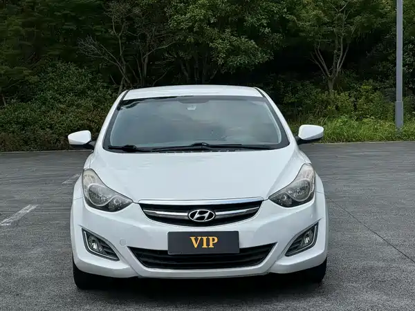 Hyundai Elantra Langdong 2015