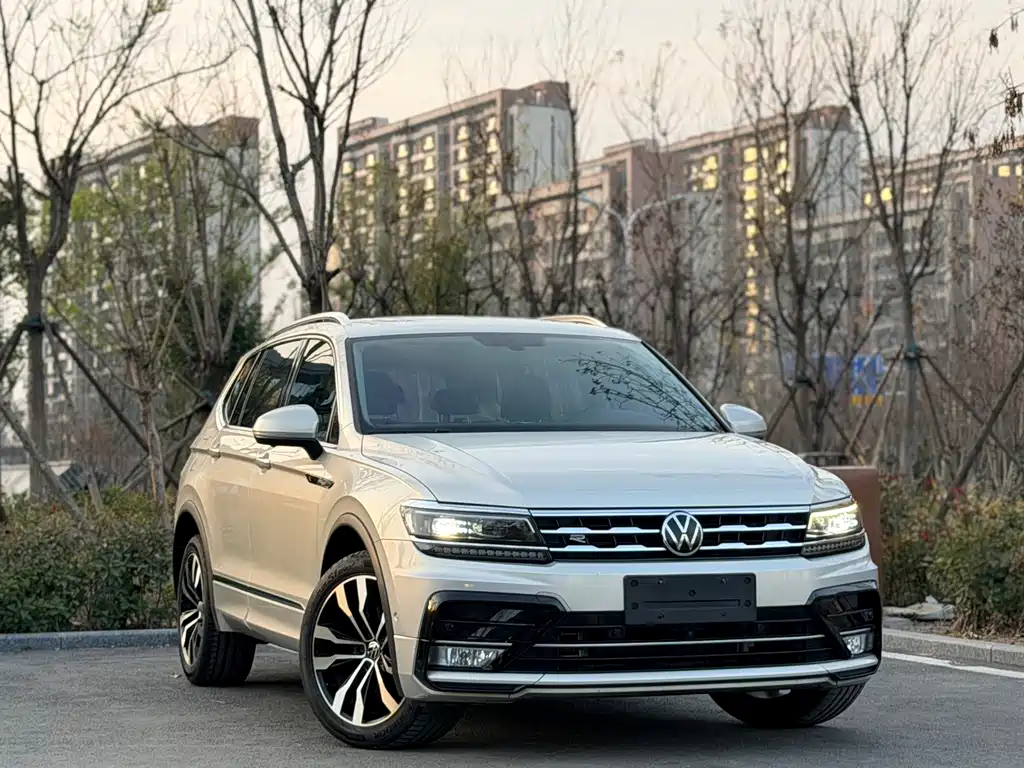 Volkswagen Tiguan L 2021 — фото 3