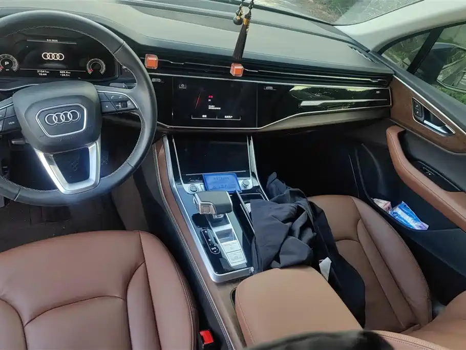 Audi Q7 2024 — фото 16
