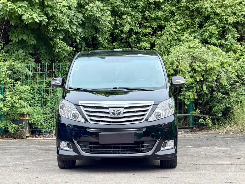 Toyota Alphard 2012 — фото 2