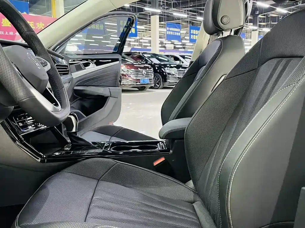 Volkswagen Passat 2025