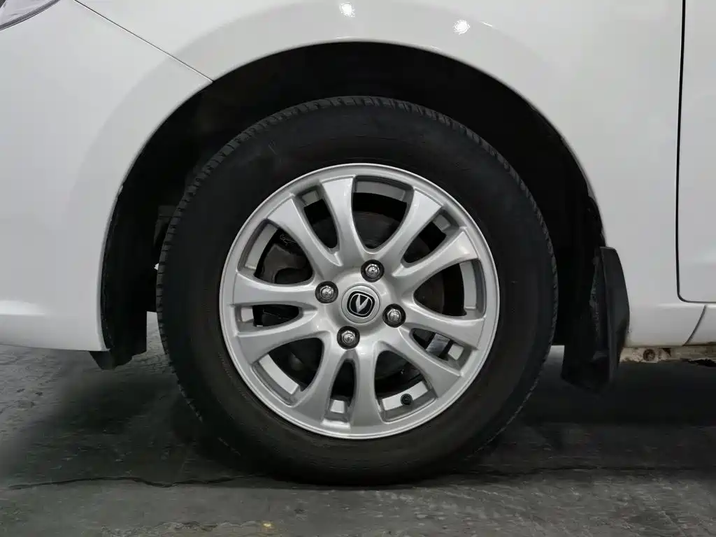 Changan Yuexiang V3 2019 — фото 17