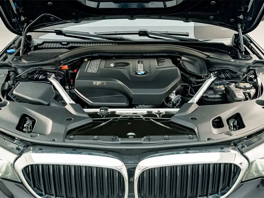 BMW 5 Series 2018 — фото 23