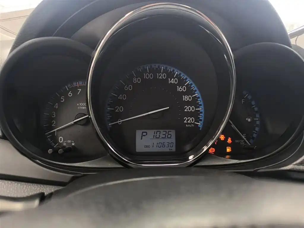 Toyota Vios 2017 — фото 12