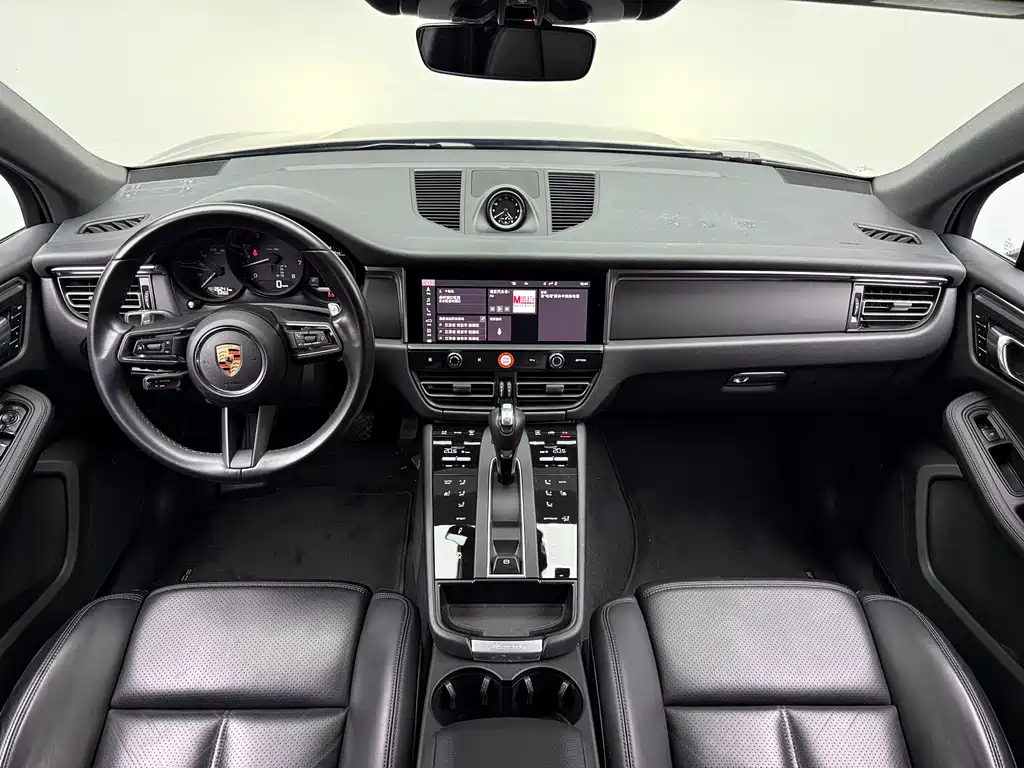 Porsche Macan 2023 — фото 4
