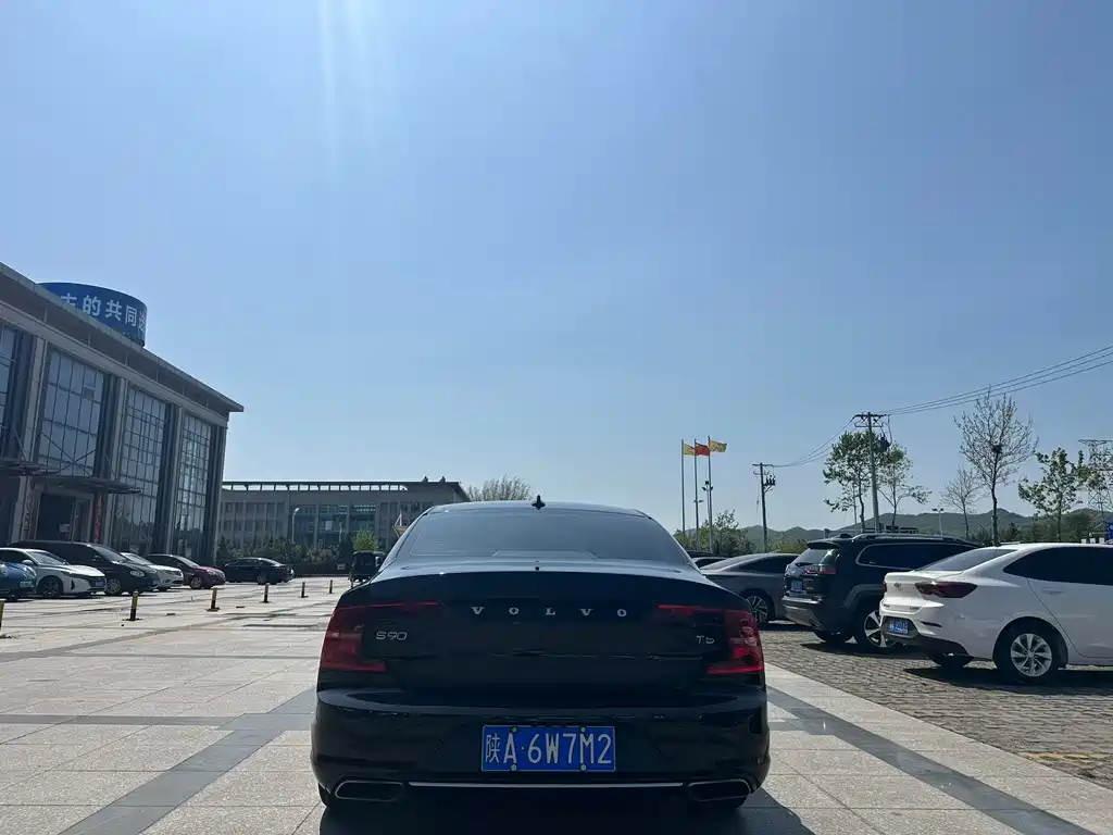 Volvo S90 2017 — фото 5