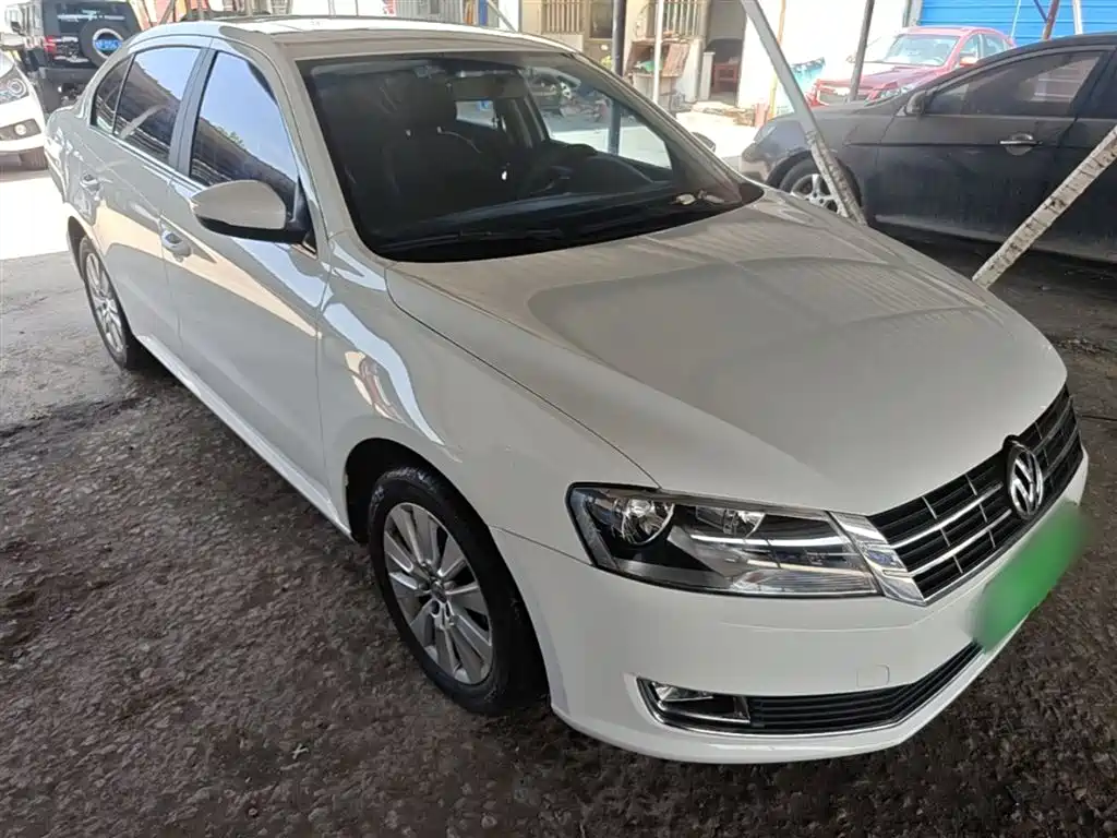 Volkswagen Lavida 2015 — фото 4