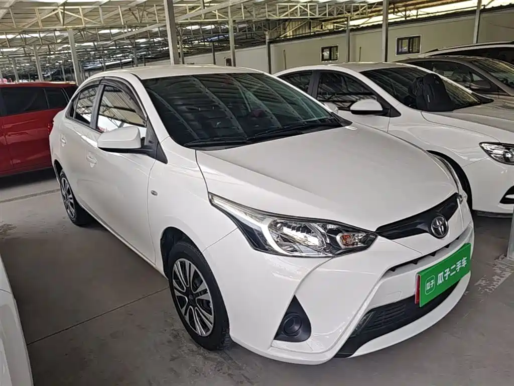Toyota Yaris L 2020 — фото 4