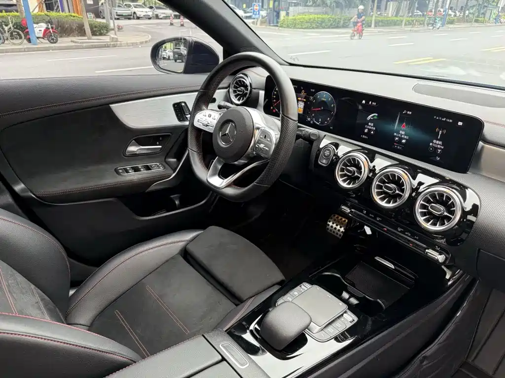 Mercedes-Benz CLA 2021 — фото 19
