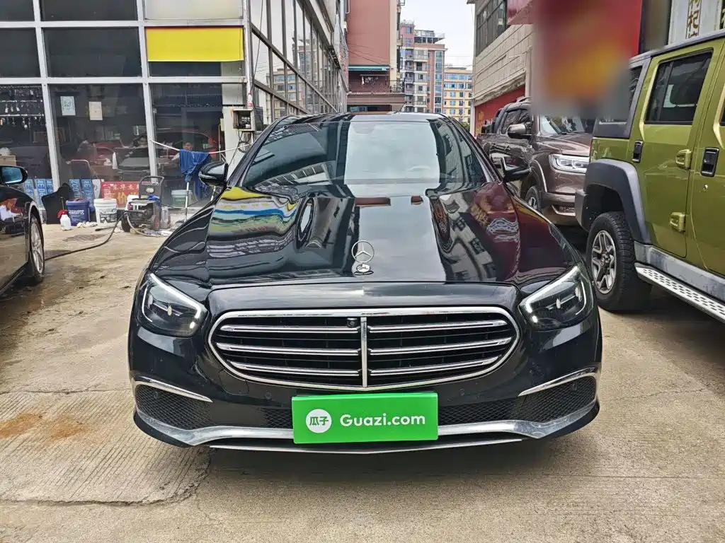 Mercedes-Benz E-Class 2021