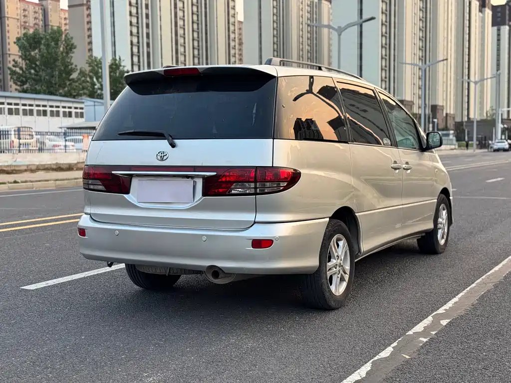 Toyota Previa 2005