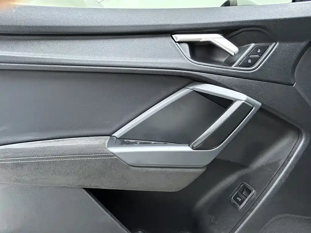 Audi Q3 Sportback 2021 — фото 12