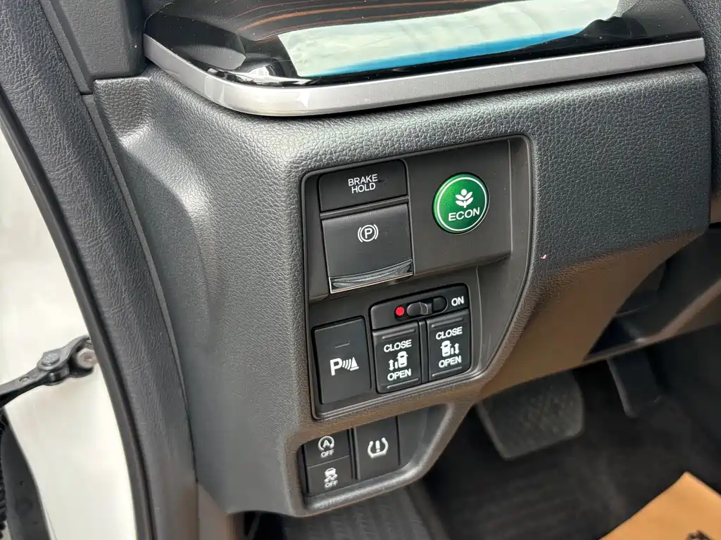Honda Odyssey 2019 — фото 17