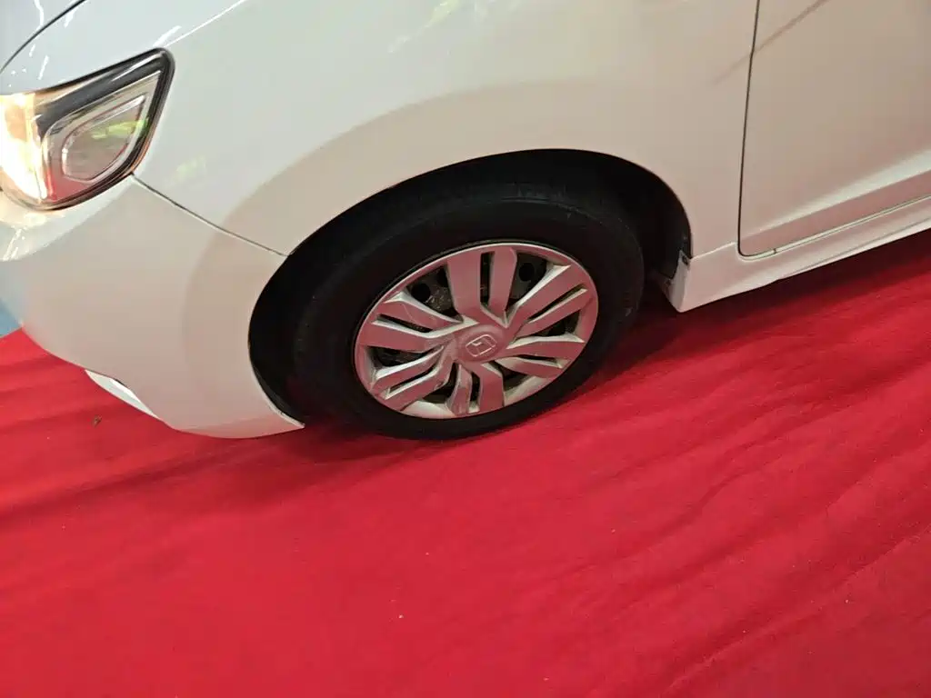 Honda Fit 2016 — фото 23