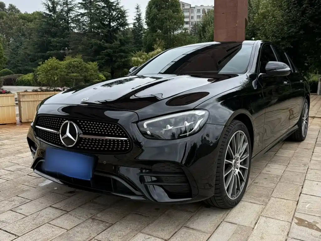 Mercedes-Benz E-Class 2024