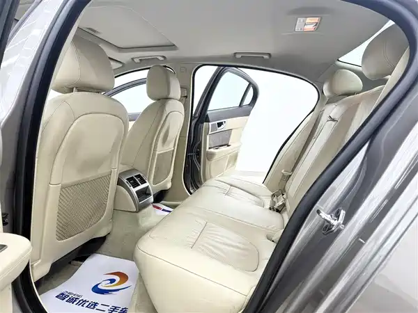 Jaguar XF 2008