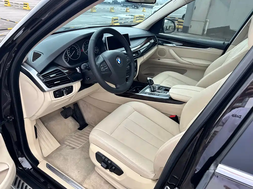 BMW X5 2015 — фото 9